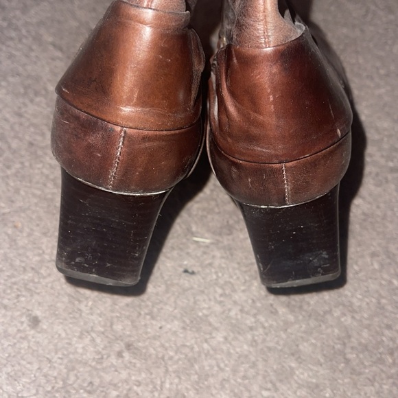 Clarks brown leather heeled boots - Picture 8 of 8